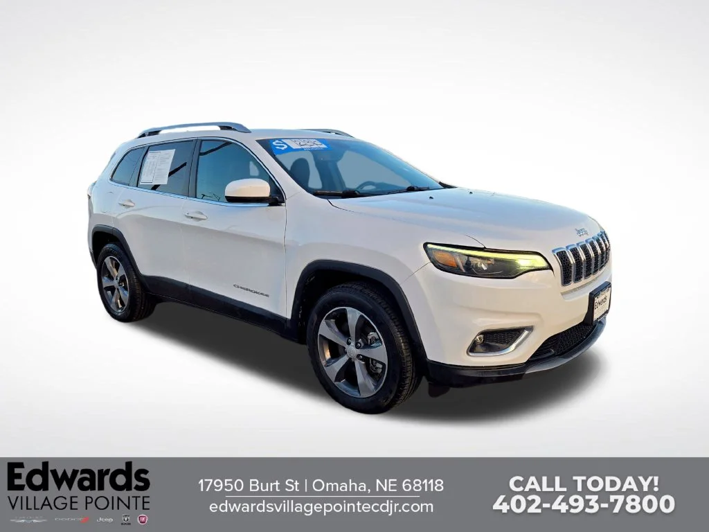 Used 2019 White Jeep Limited image 1