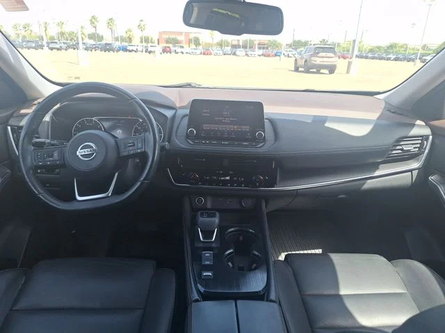 Used 2021 Gold Nissan SL image 12