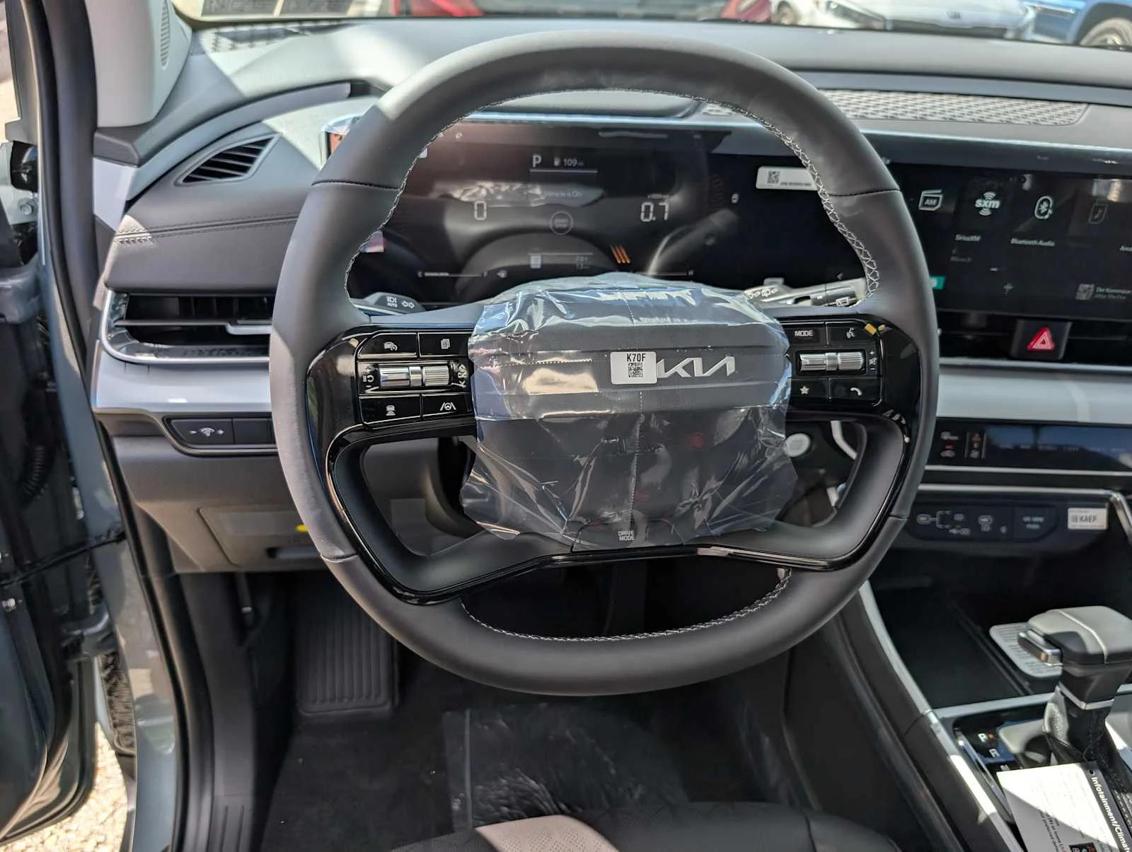 New 2027 Iceberg Green Kia EX image 30