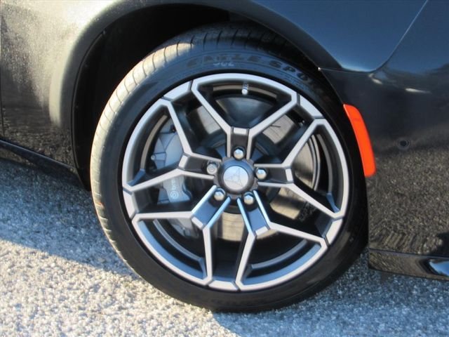 New 2026 Diamond Black Crystal Pearlcoat Dodge R/T Scat Pack image 7
