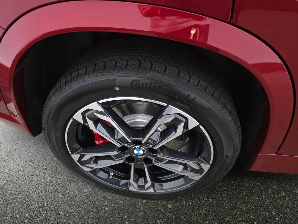 New 2026 Vegas Red Metallic BMW M35i image 30