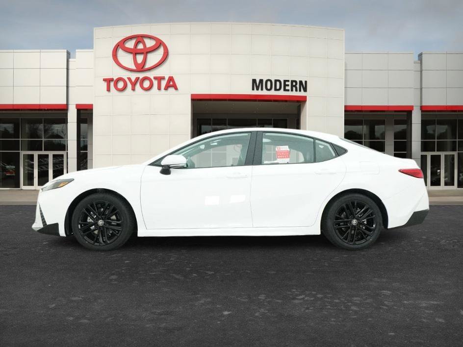 New 2026 Ice Cap Toyota SE image 2