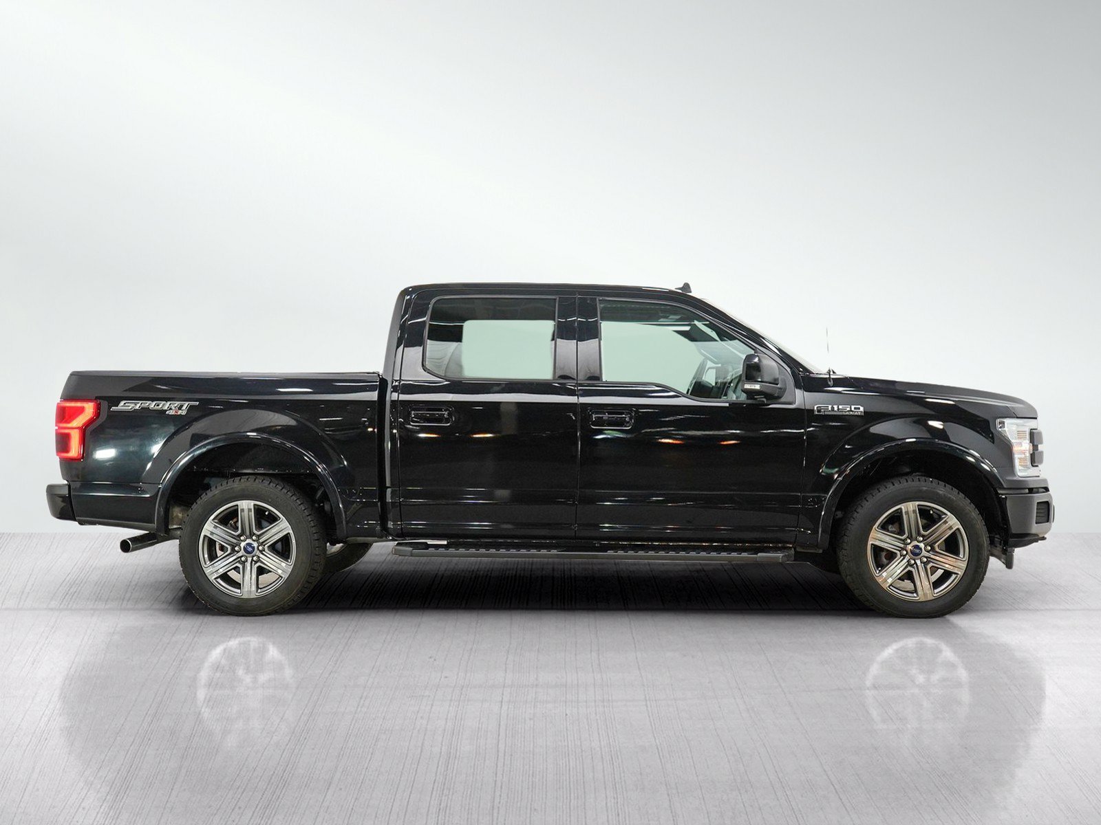 Used 2020 Black Ford XL image 6