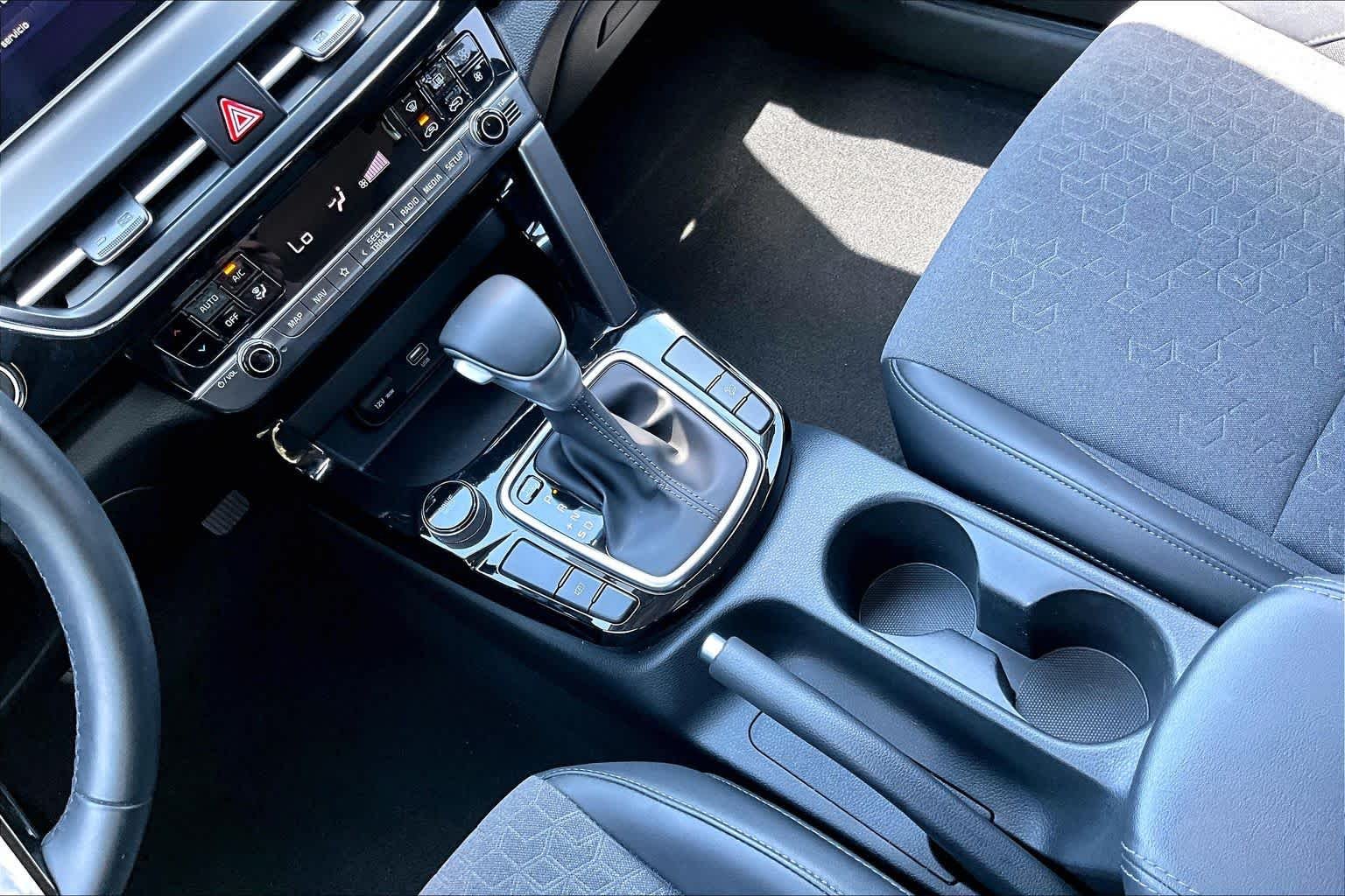 Used 2024 Fusion Black Kia S image 16