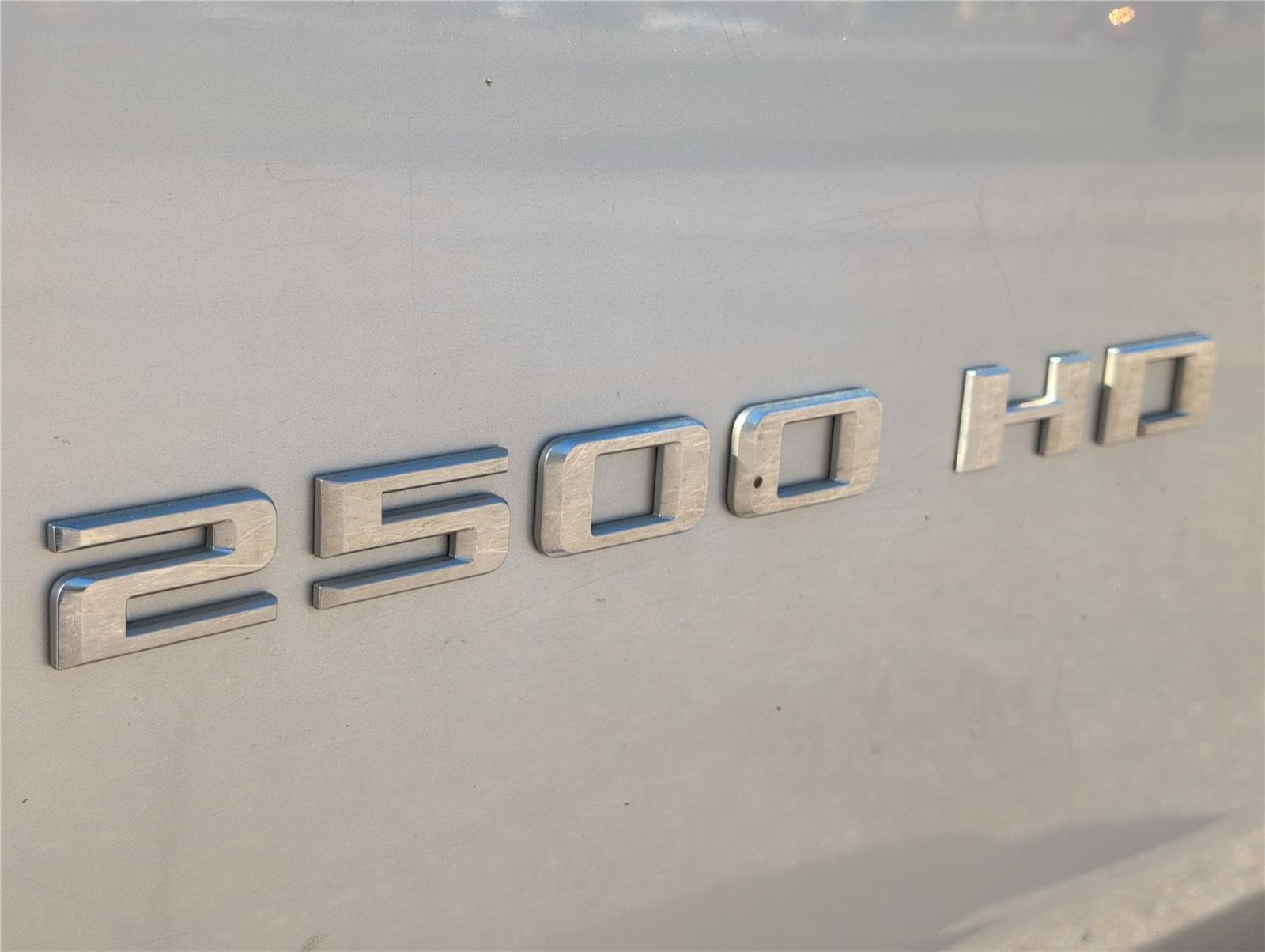 Used 2023 Silver Ice Metallic Chevrolet LT image 31