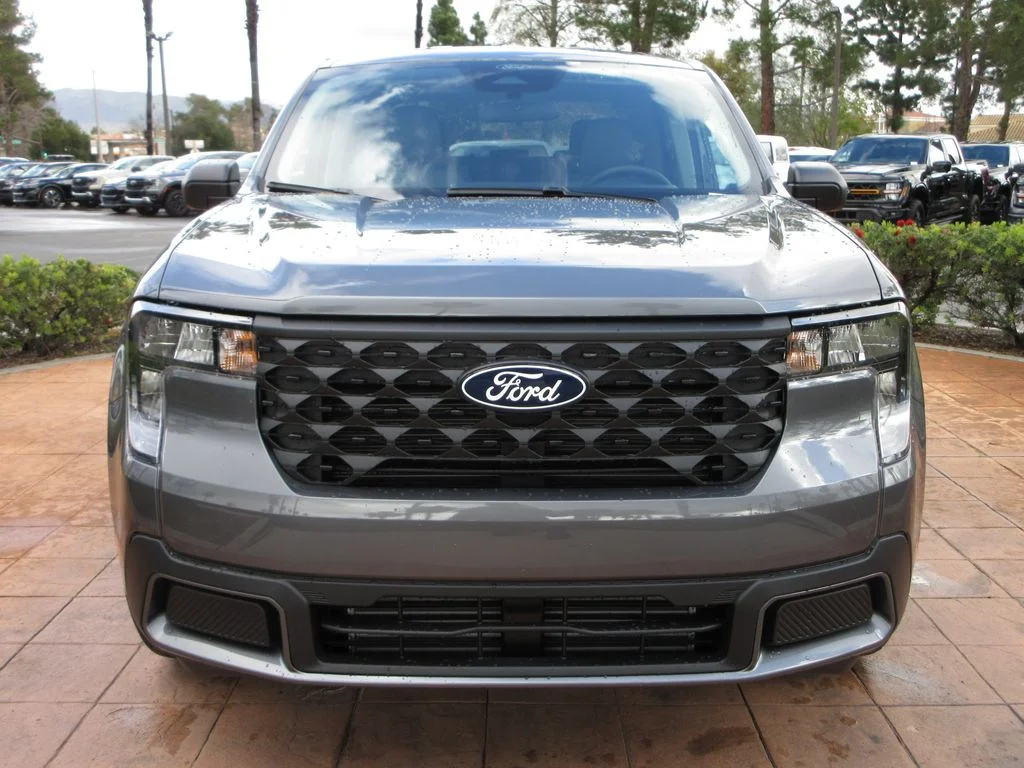 New 2026 Carbonized Gray Metallic Ford XLT image 7