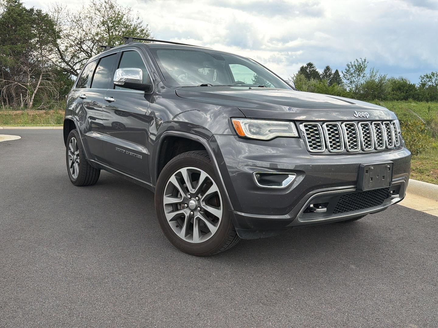 2018 Jeep Grand Cherokee Overland 4WD's photo