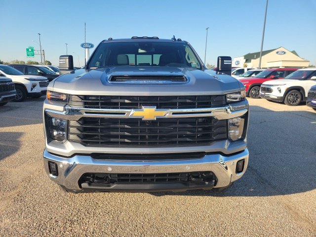 New 2026 Sterling Gray Metallic Chevrolet LT image 24