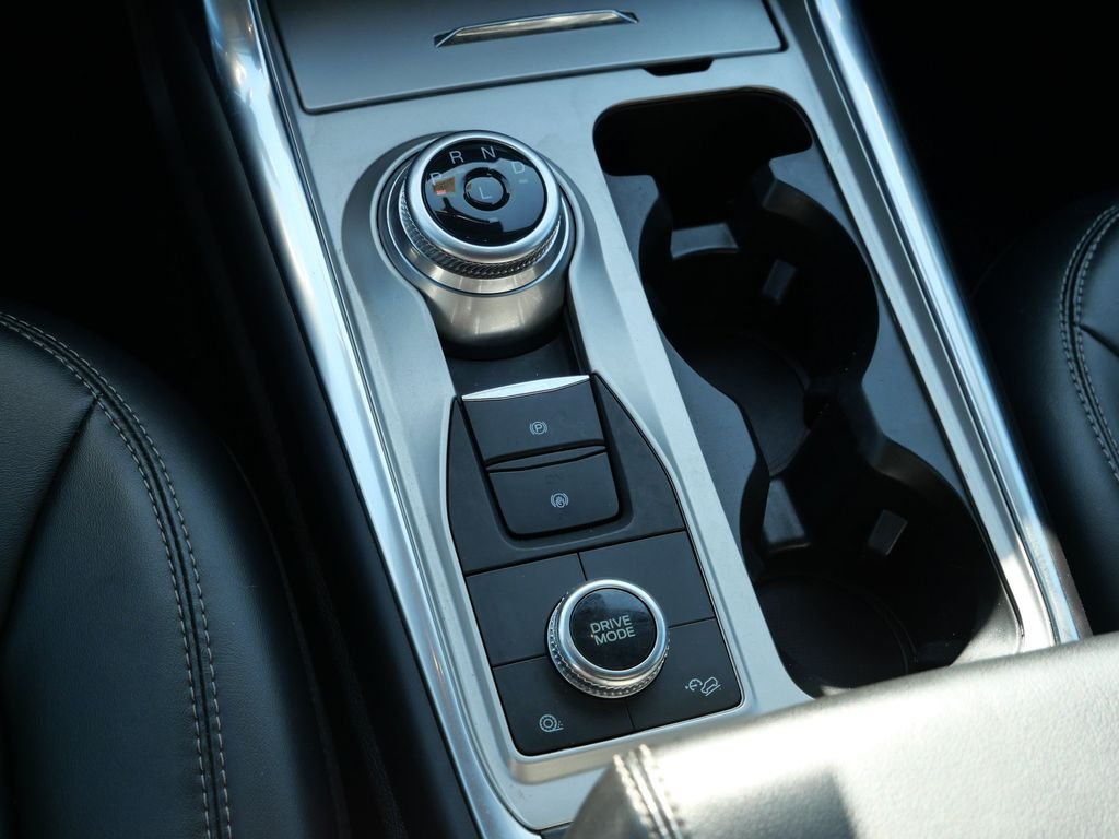 Certified Used 2022 Gray Ford XLT image 19