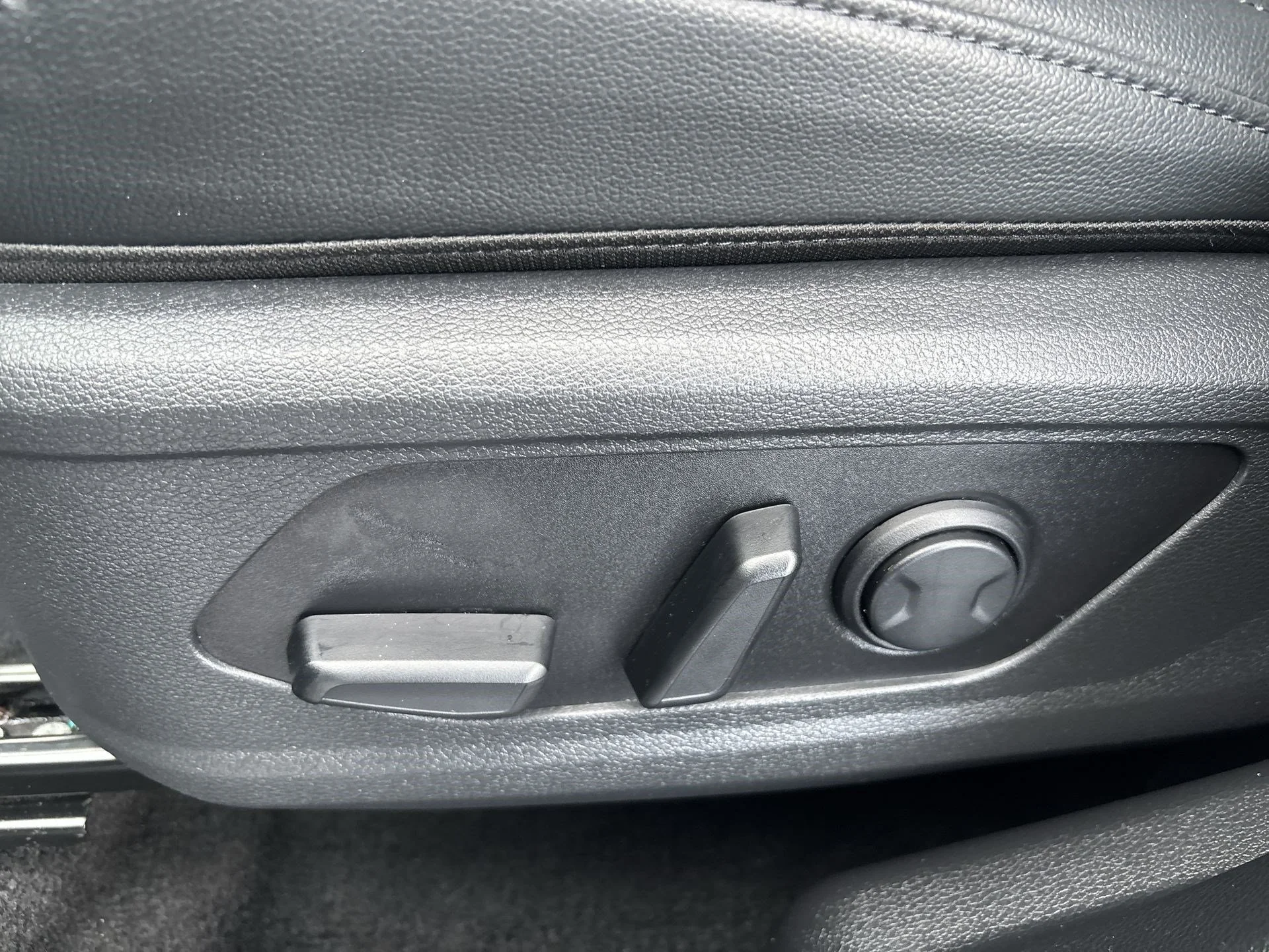 Used 2026 Ebony Black Kia EX image 14