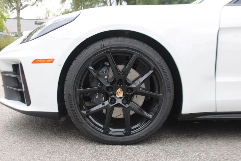 Certified Used 2025 White Porsche 4 image 10