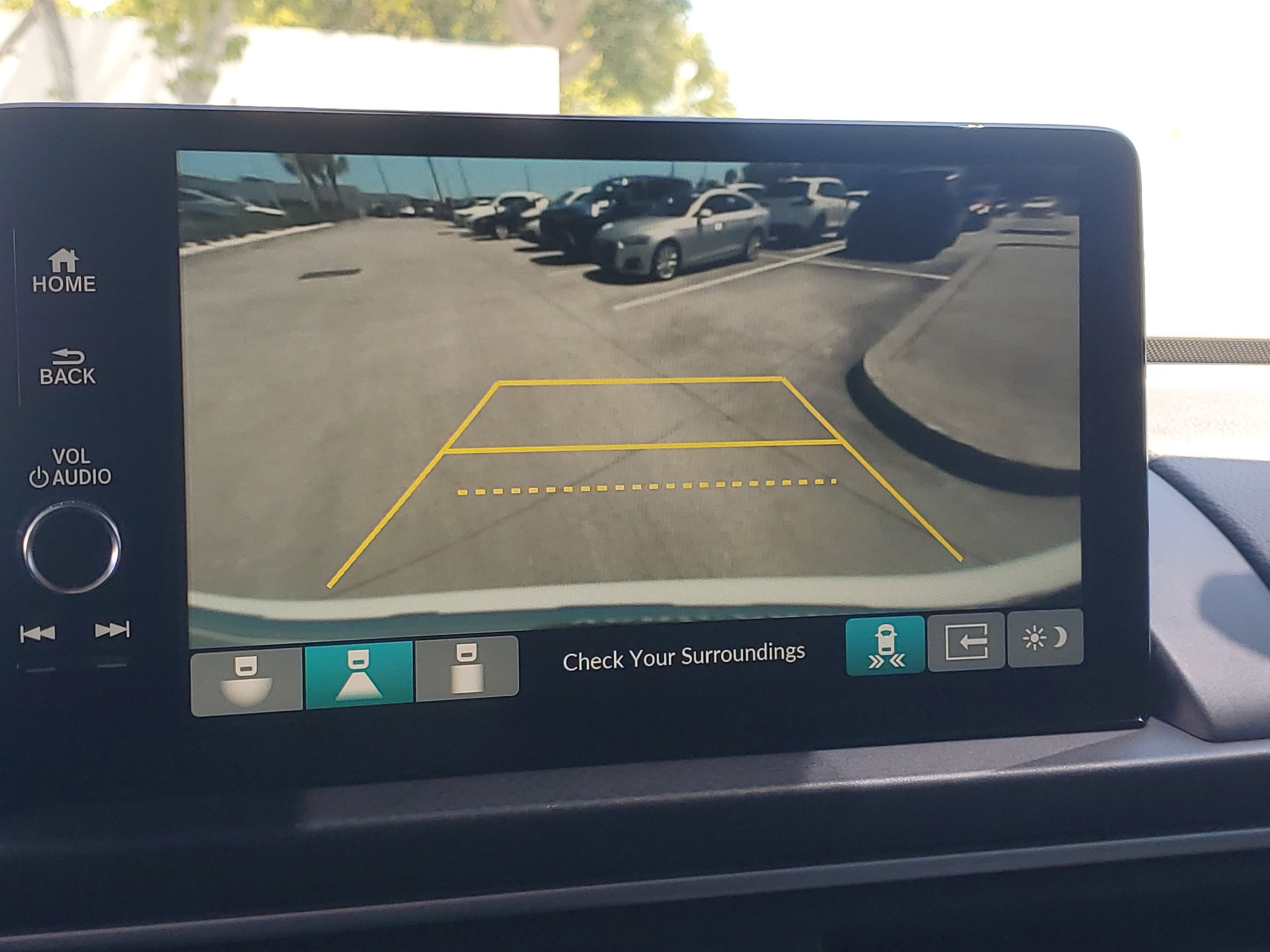 Used 2025 White Honda Touring image 27