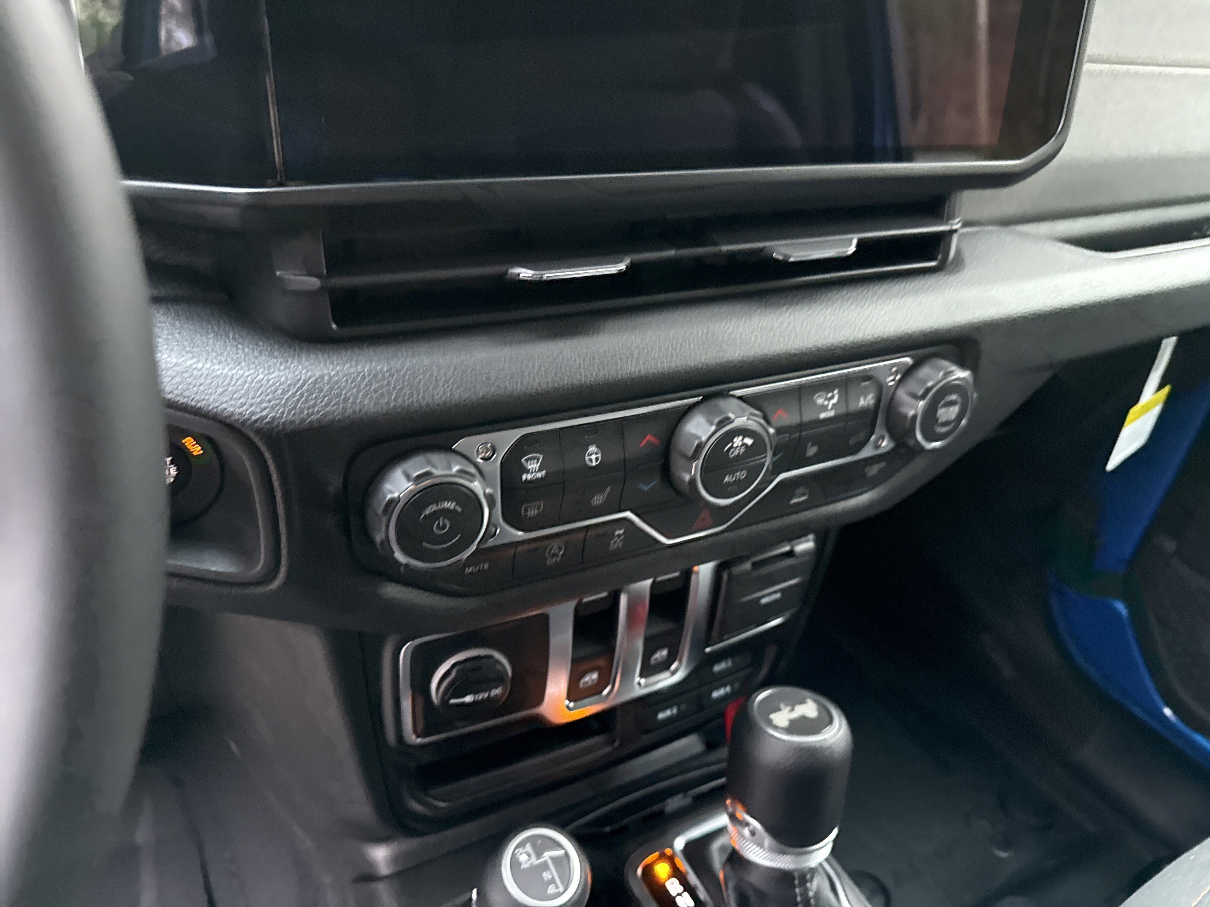 New 2026 Hydro Blue Pearlcoat Jeep Sport S image 27