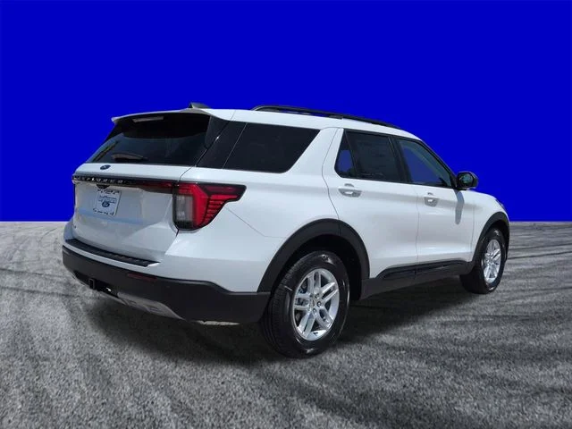 New 2026 Star White Metallic Tri-Coat Ford Active image 4