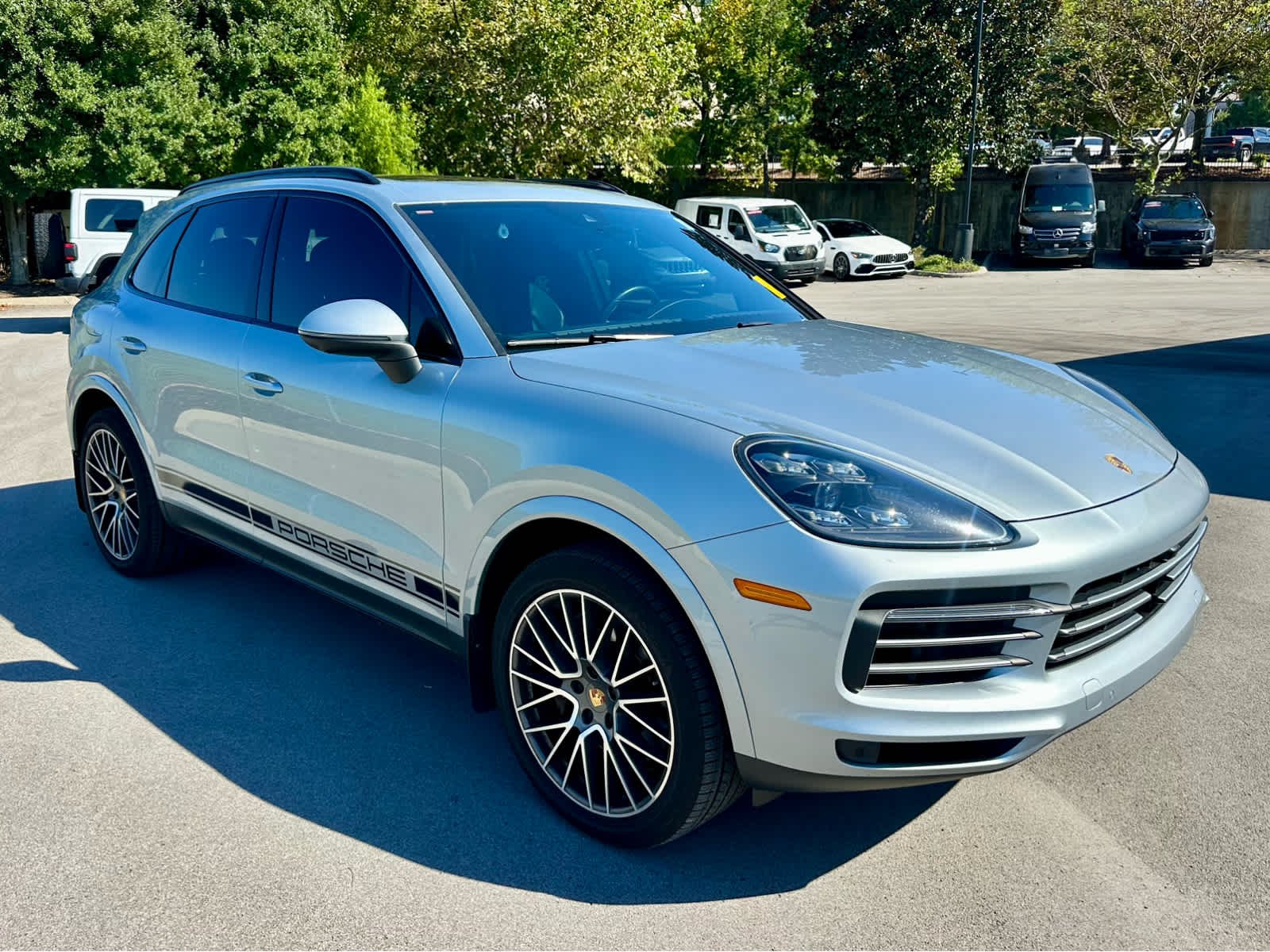 Used 2021 Carmine Red Porsche  image 3