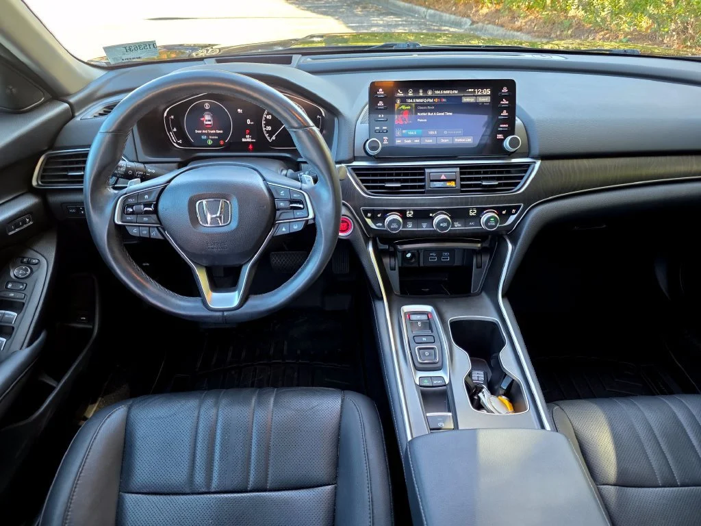 Used 2021 Black Honda Touring image 26