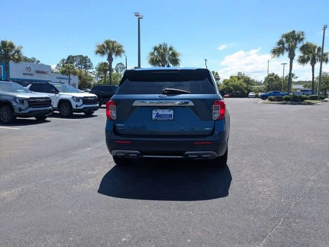 Used 2020 Blue Metallic Ford XLT image 4