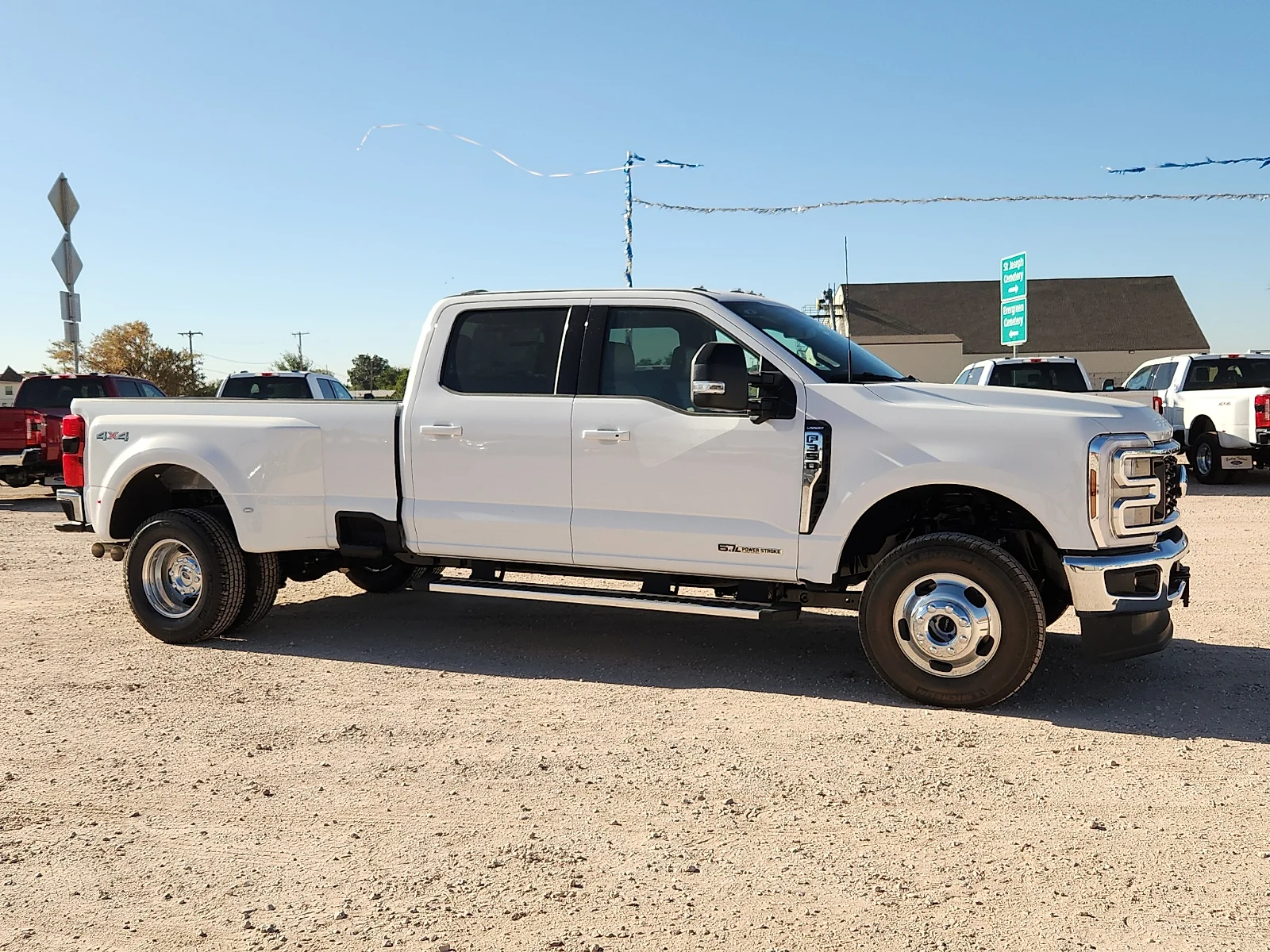 New 2026 Oxford White Ford Lariat image 8