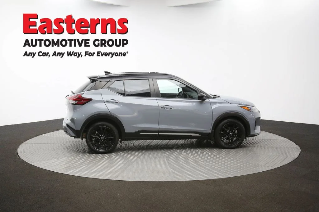 Used 2023 Gray Nissan SR image 43