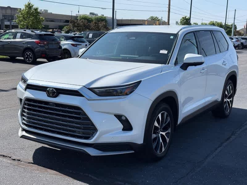 2024 Toyota Grand Highlander Limited - Photo 9