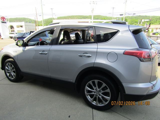 Used 2017 Silver Sky Metallic Toyota Limited image 4