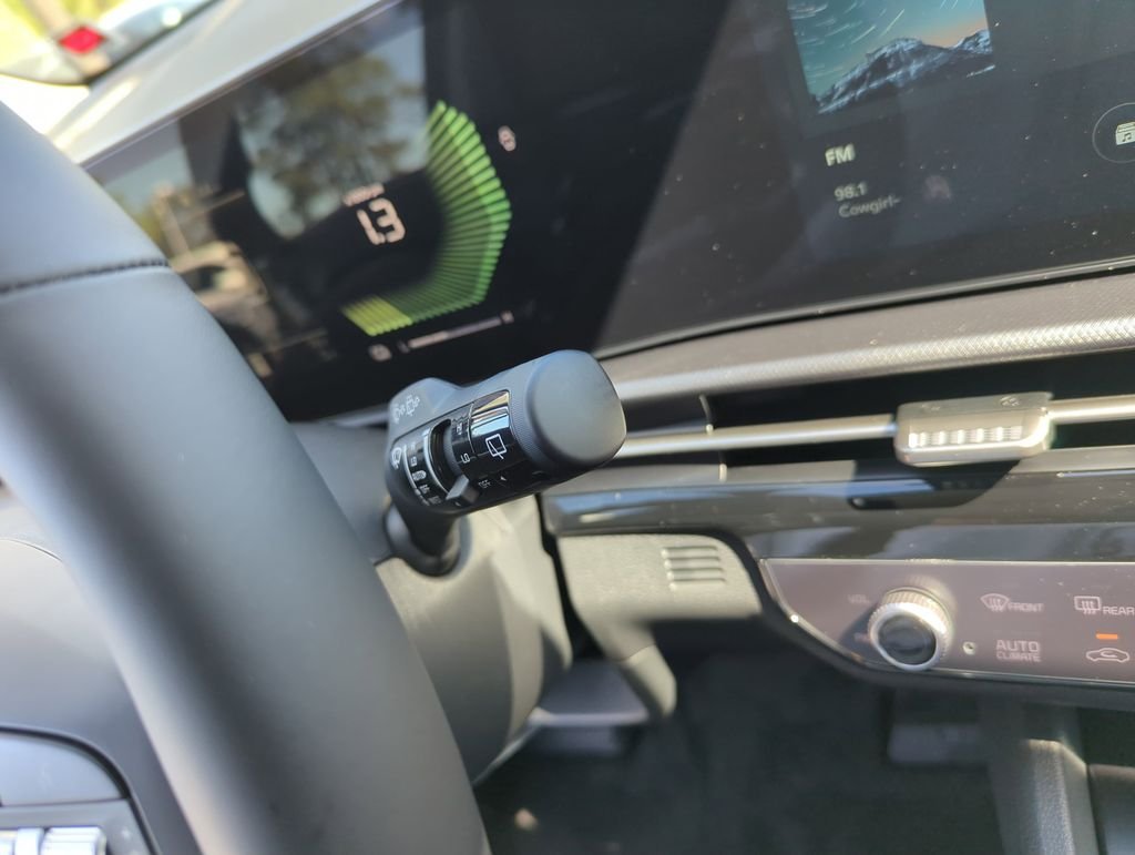New 2026 Gravity Gray Kia LX image 24