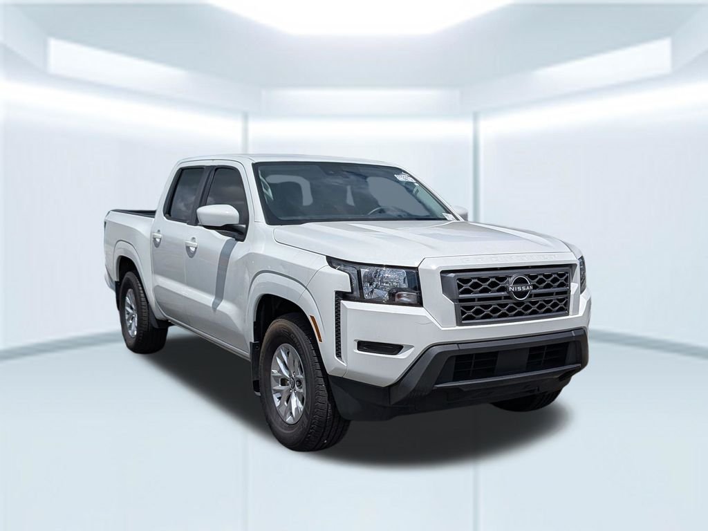 Used 2024 White Nissan SV image 7