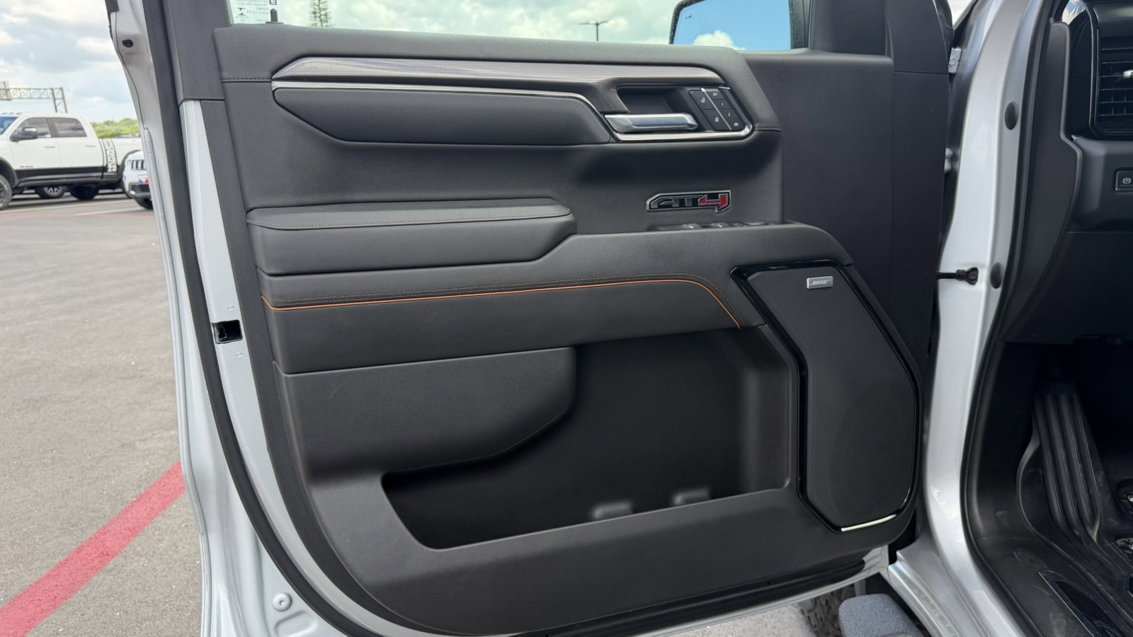 Certified Used 2022 Quicksilver Metallic GMC AT4 image 9