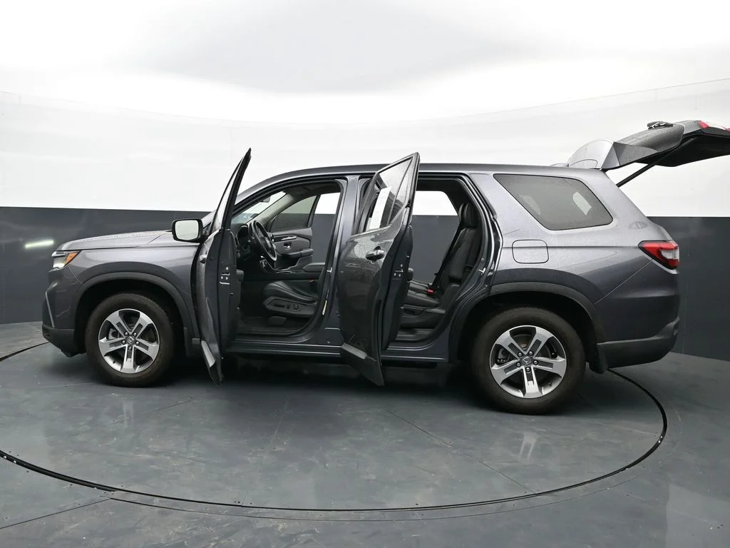 Used 2025 Modern Steel Metallic Honda EX-L image 52