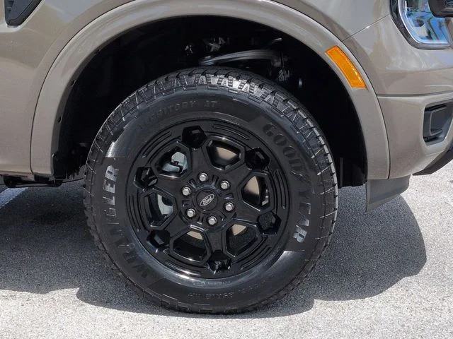 New 2026 Marsh Gray Ford XLT image 11