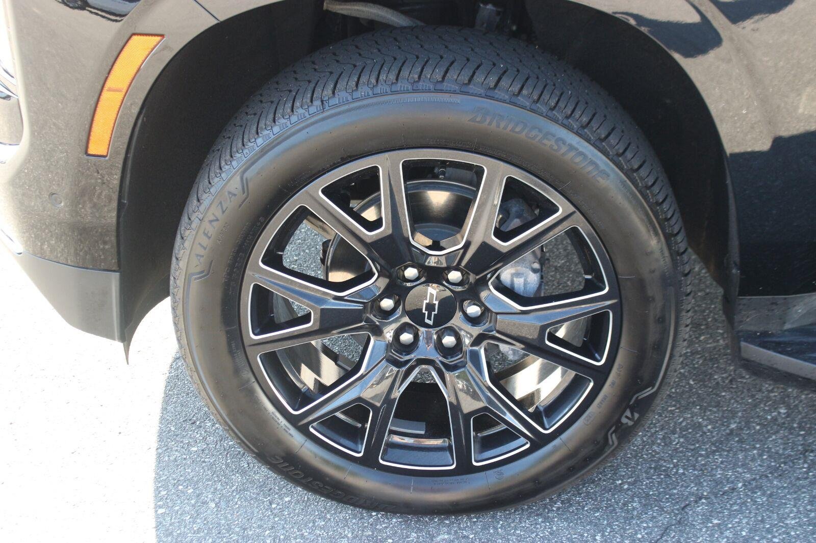 Used 2025 Black Chevrolet LT image 43