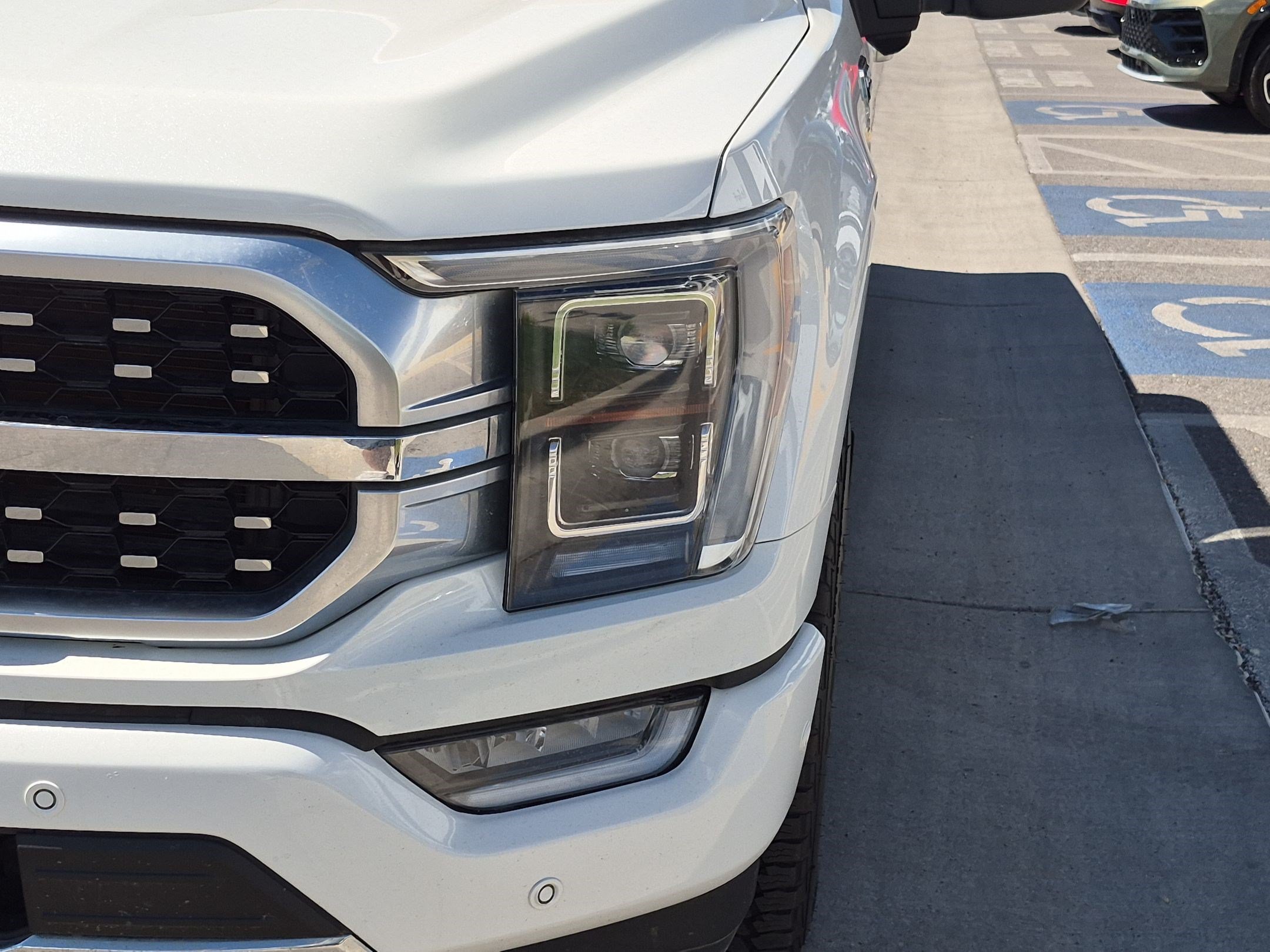 Used 2023 Star White Metallic Tri-Coat Ford Platinum image 11