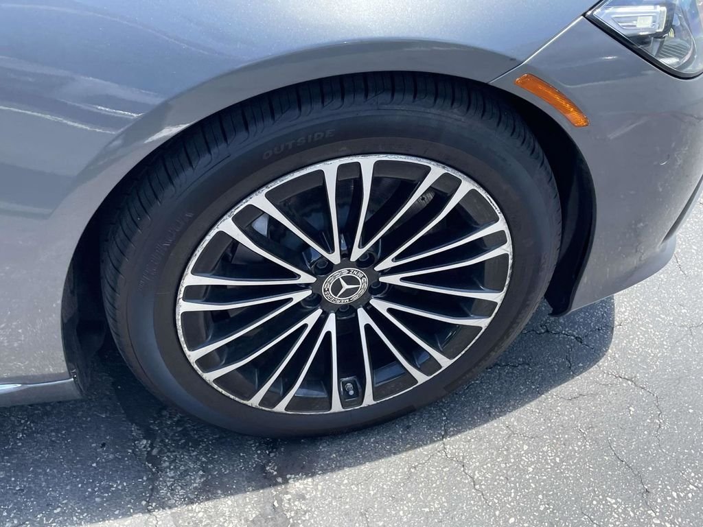 Used 2022  Mercedes-Benz S 580 image 11