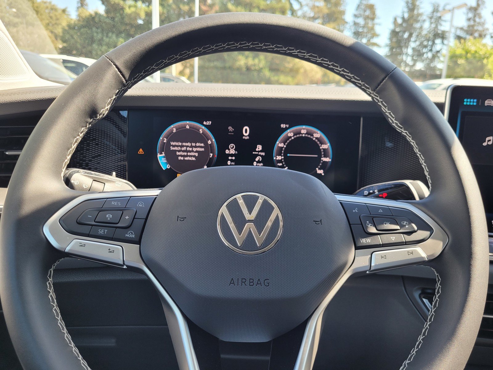 New 2026 White/off-white Volkswagen 2.0T SE image 10