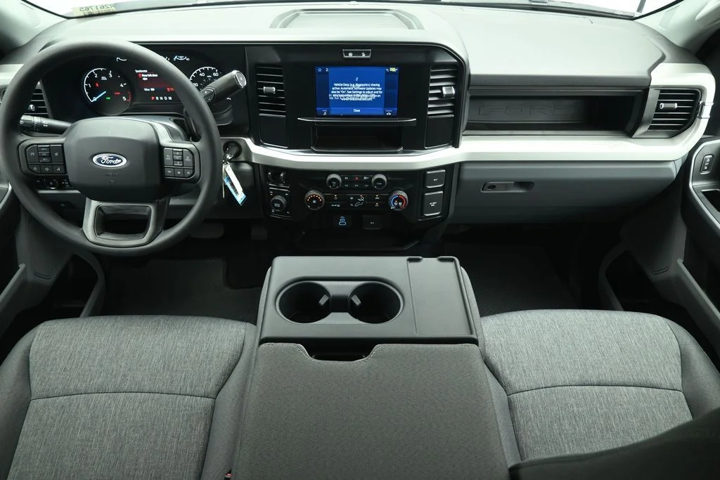 New 2026 Oxford White Ford XL image 16