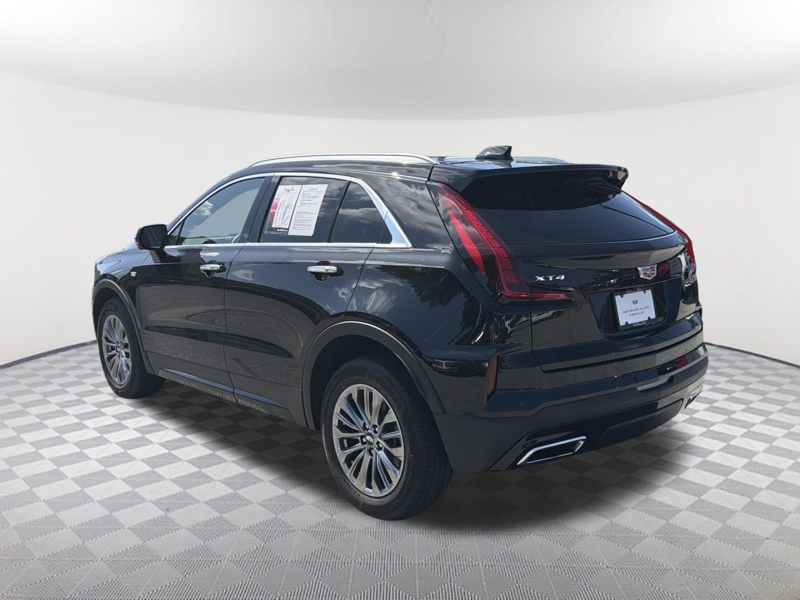 Used 2025 Stellar Black Metallic Cadillac Premium Luxury image 3