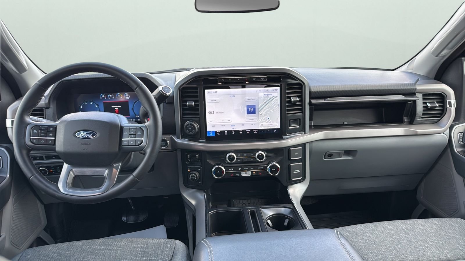 Used 2024 Blue Ford XLT image 21