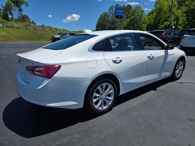Used 2020 White Chevrolet LT image 11
