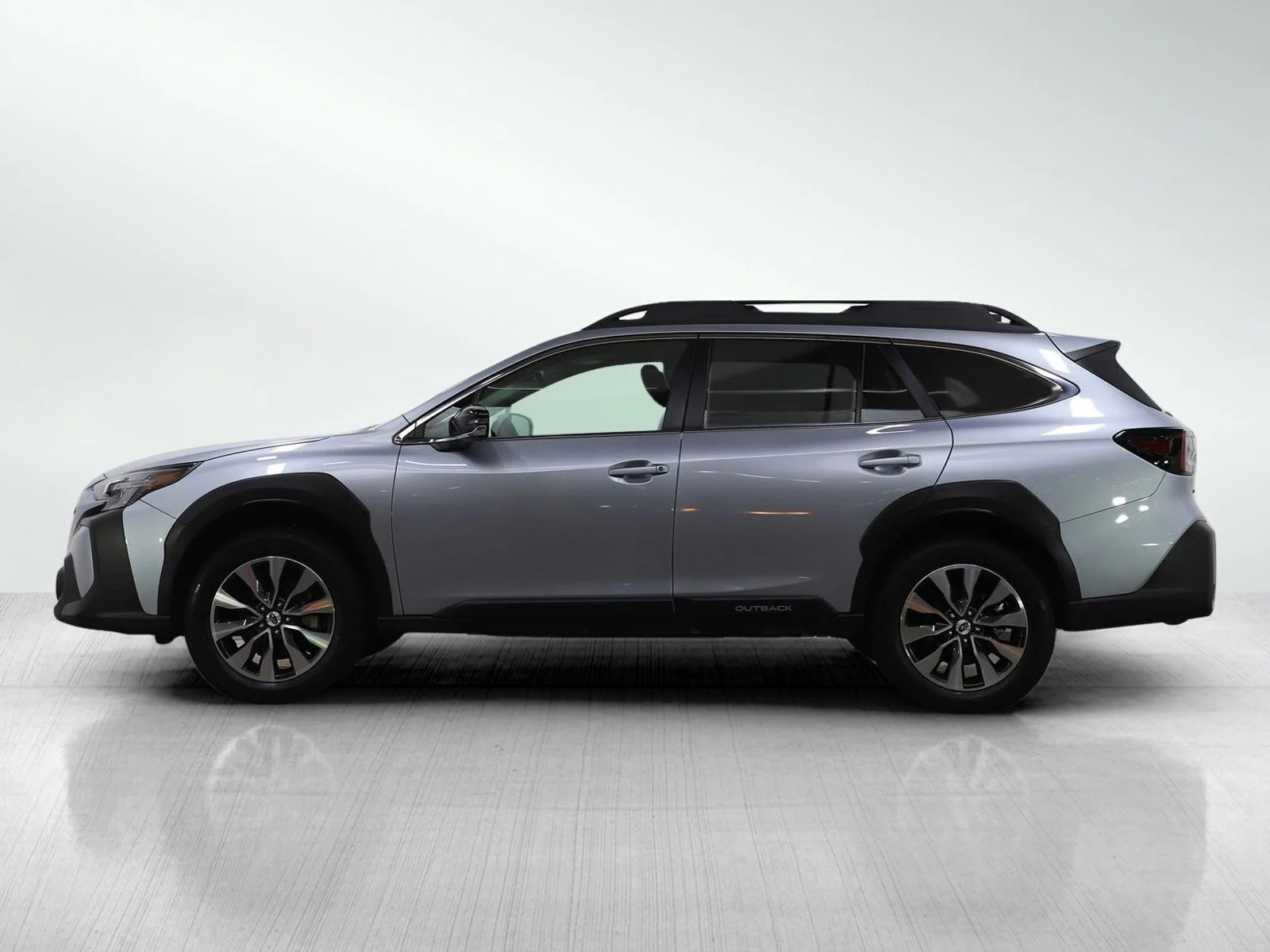Used 2024 Subaru Outback Limited with VIN 4S4BTANC9R3272479 for sale in Burnsville, Minnesota
