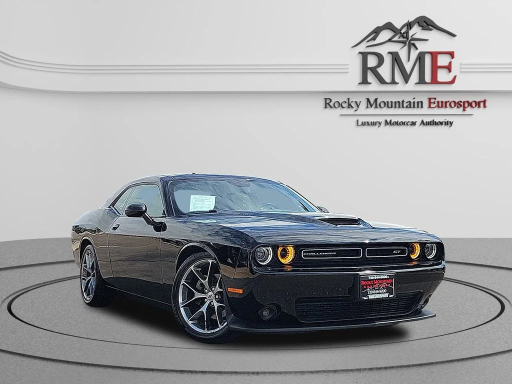 2022 Dodge Challenger GT Auto's photo