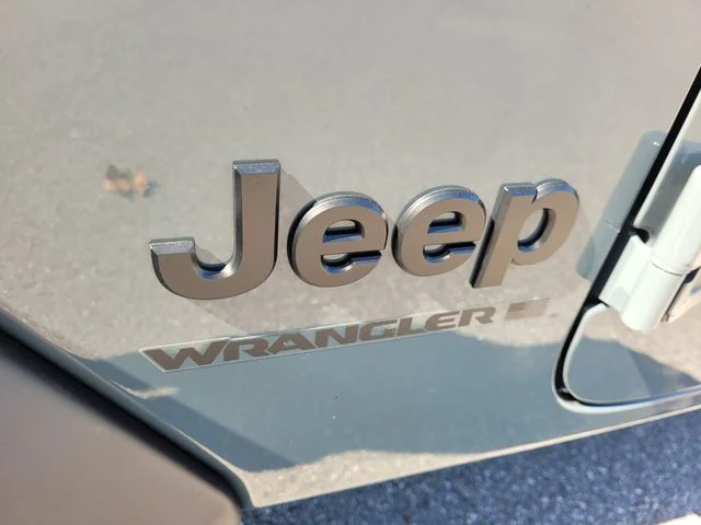 New 2026 Anvil Clear-Coat Exterior Paint Jeep Sport S image 4