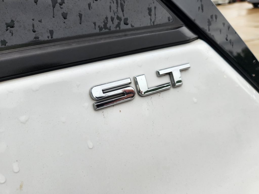 Used 2020 Summit White GMC SLT image 11