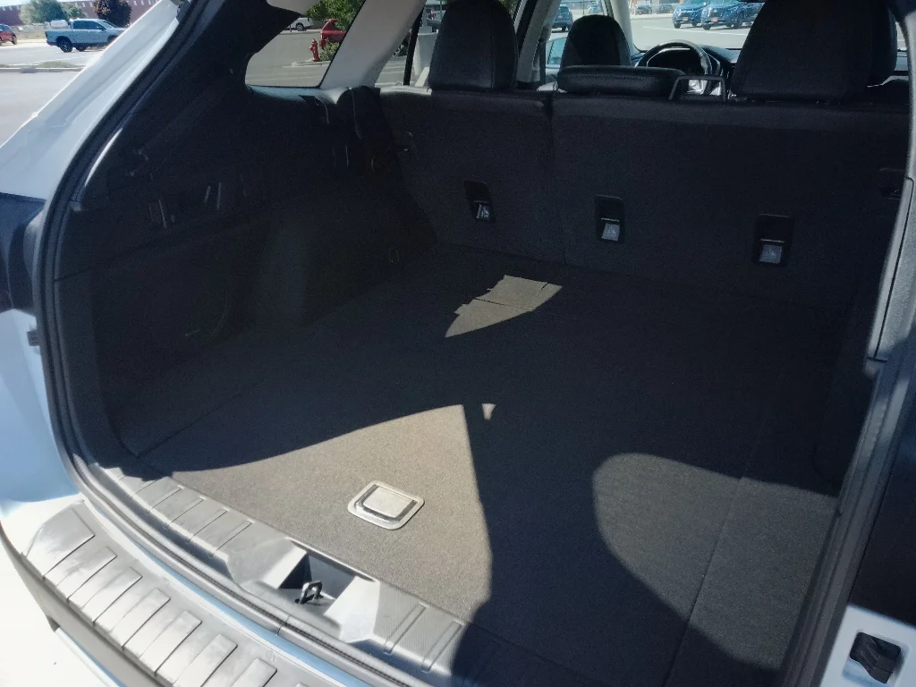 Used 2024 Crystal White Pearl Subaru Limited image 15