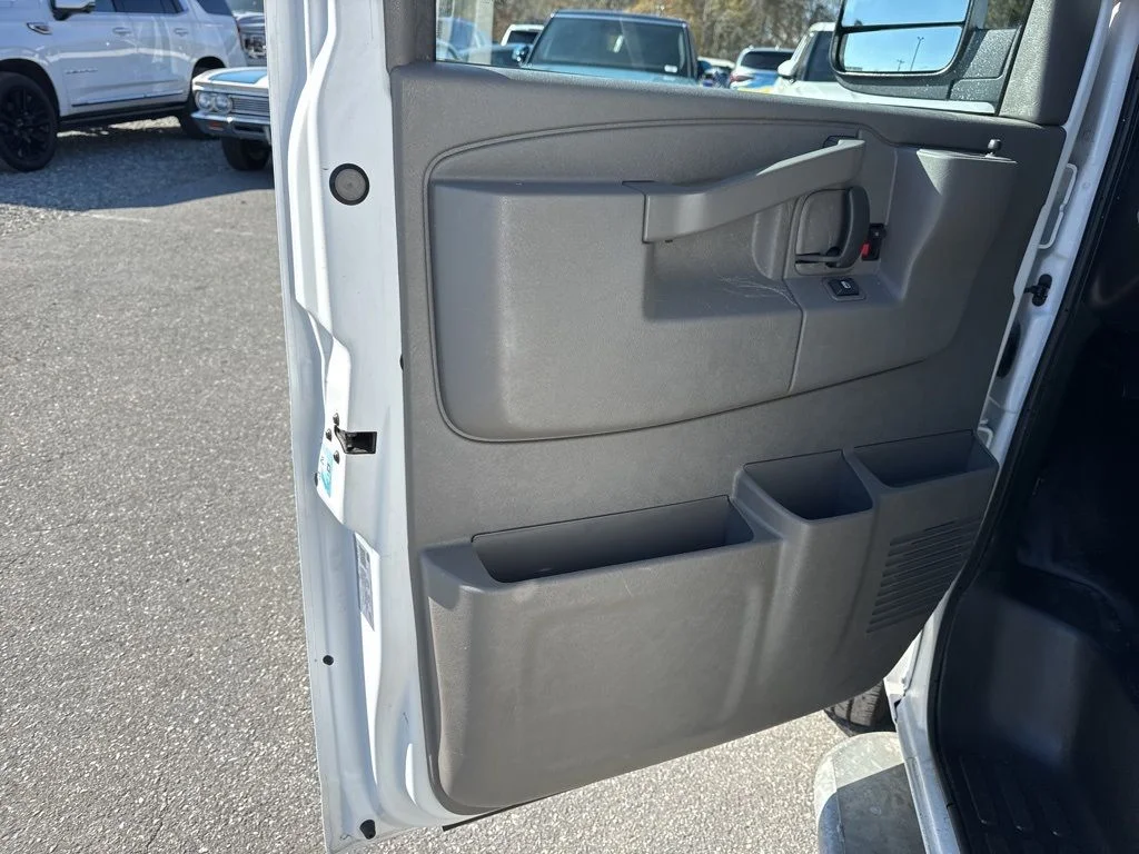 Used 2023 White Chevrolet Work Van image 18