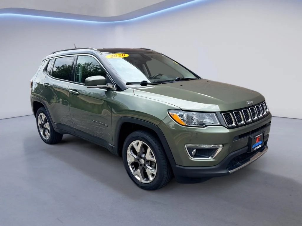 Used 2020 Olive Green Pearlcoat Jeep Limited image 7