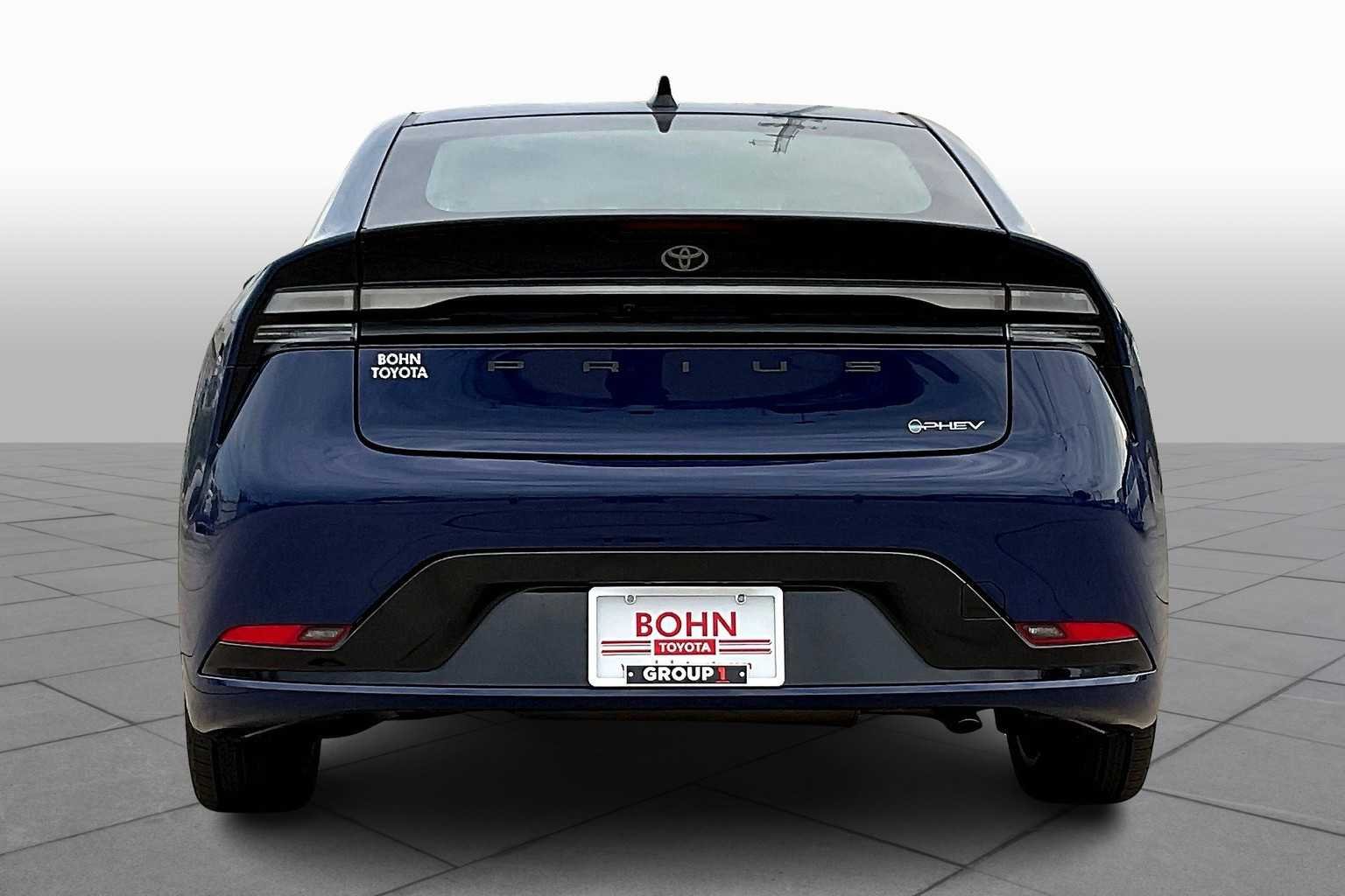 New 2026 Reservoir Blue Toyota XSE image 5