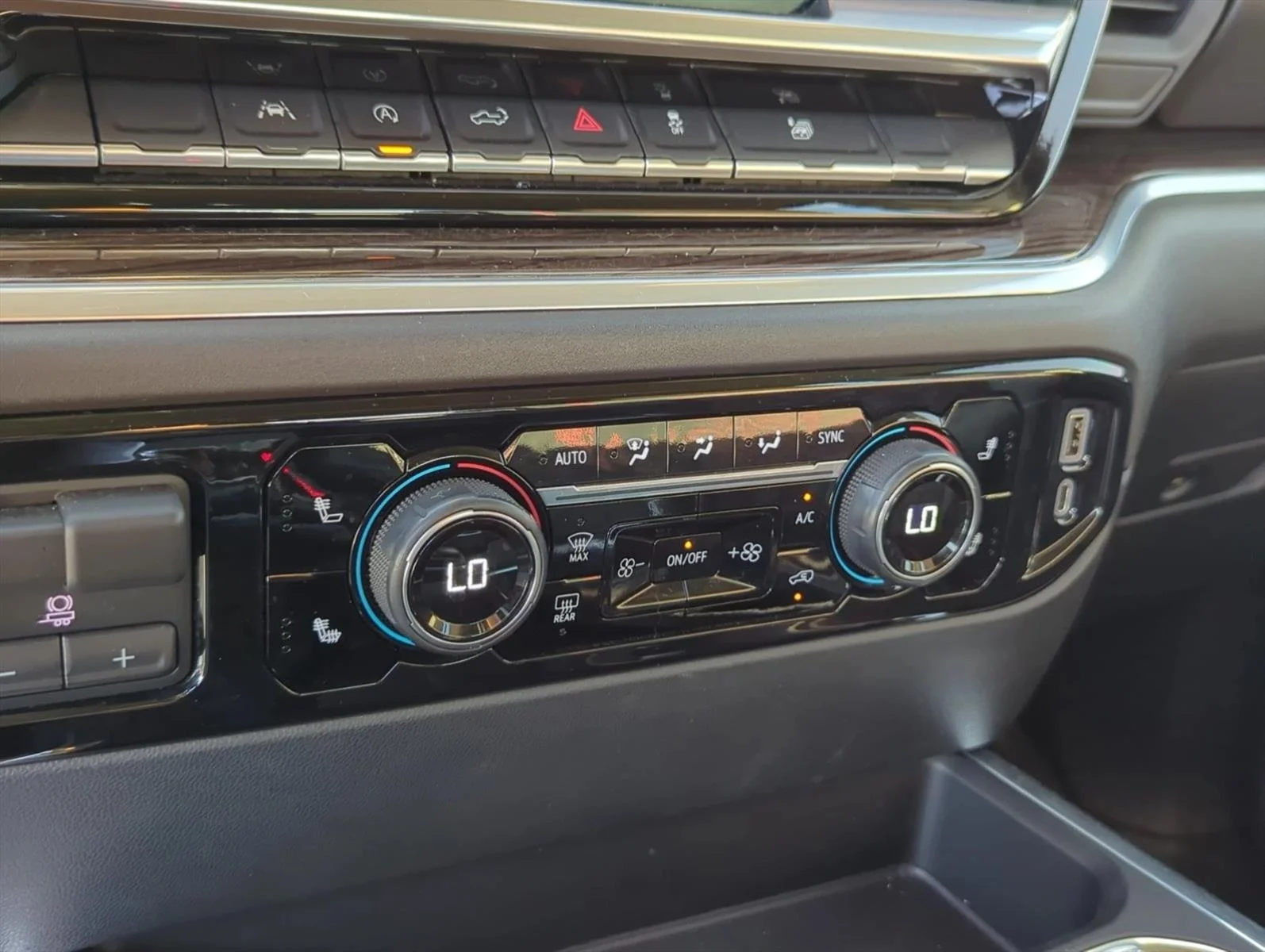 Used 2022 Glacier Blue Metallic Chevrolet RST image 18