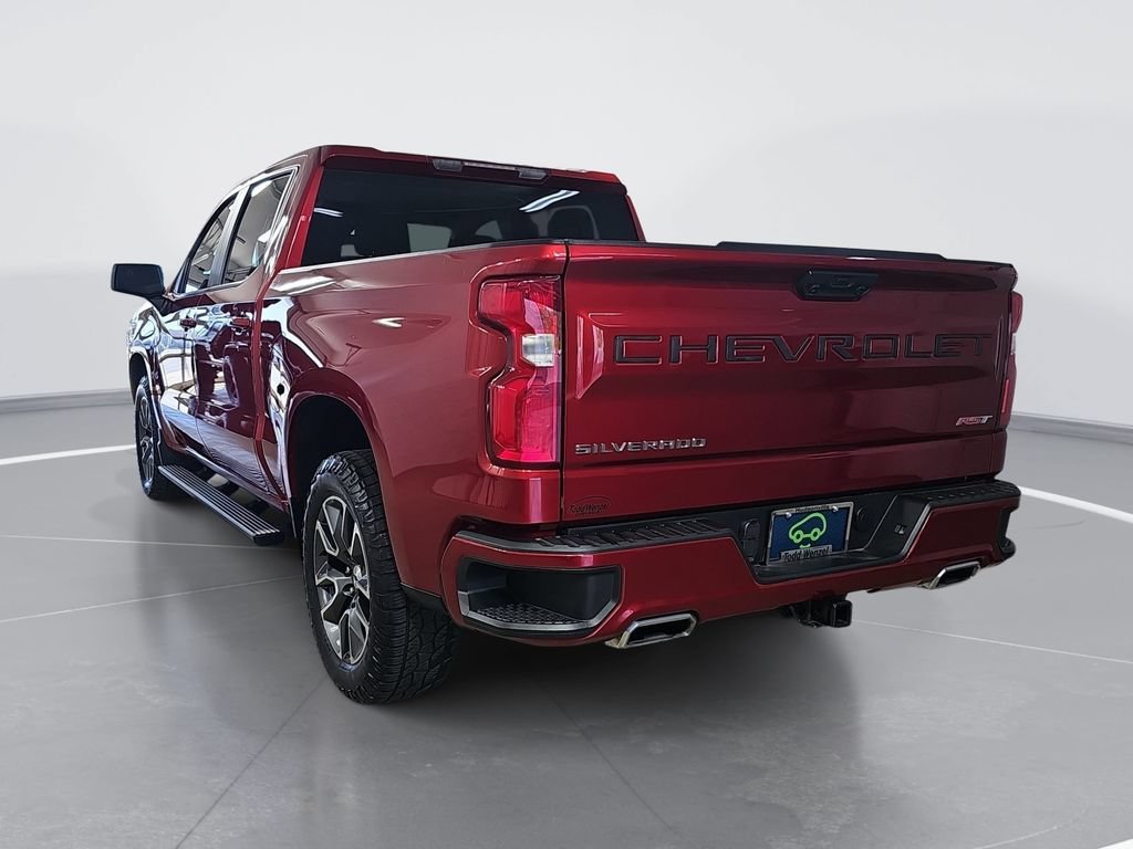 Used 2022 Cherry Red Tintcoat Chevrolet RST image 6