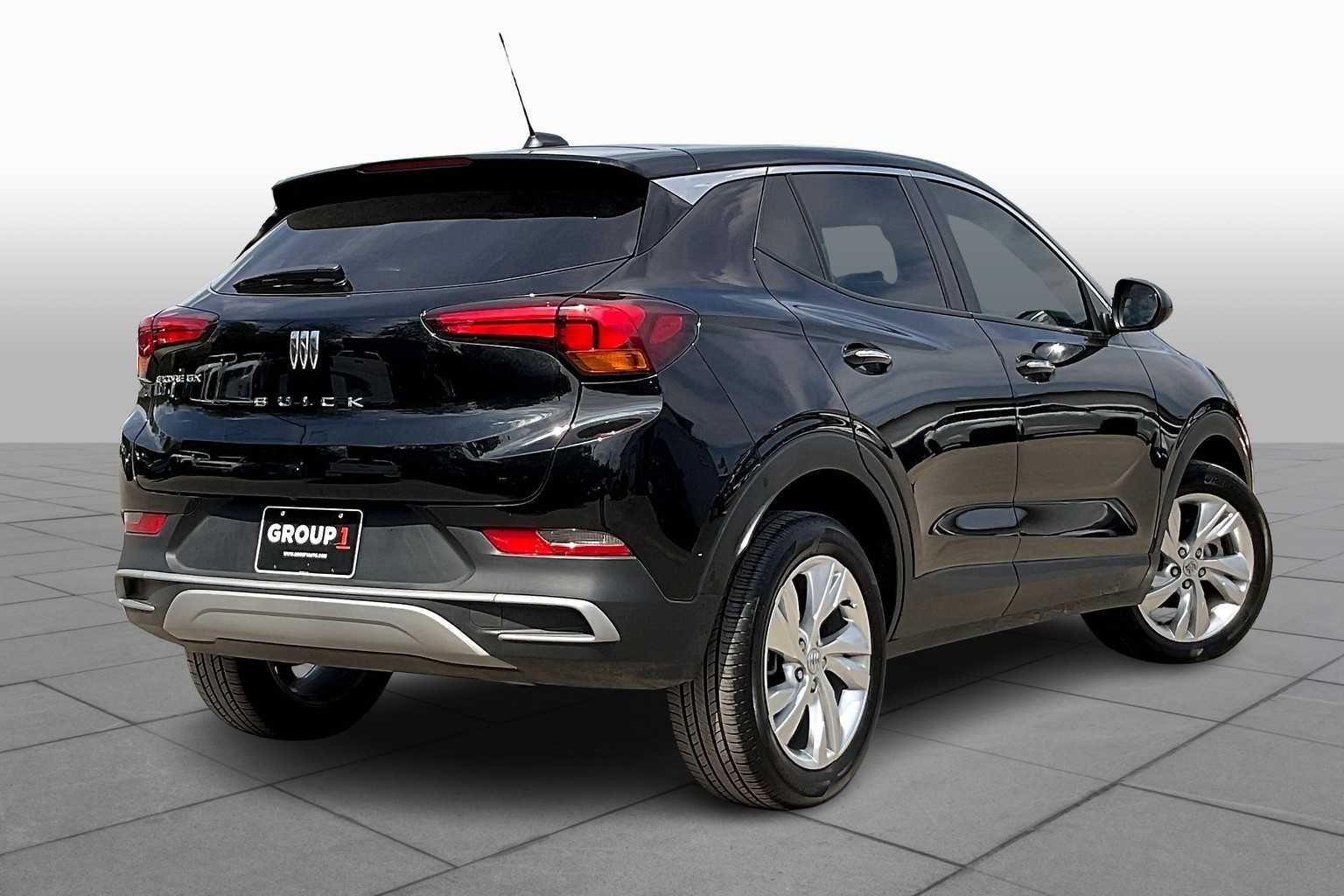 Used 2025 Ebony Twilight Metallic Buick Preferred image 12