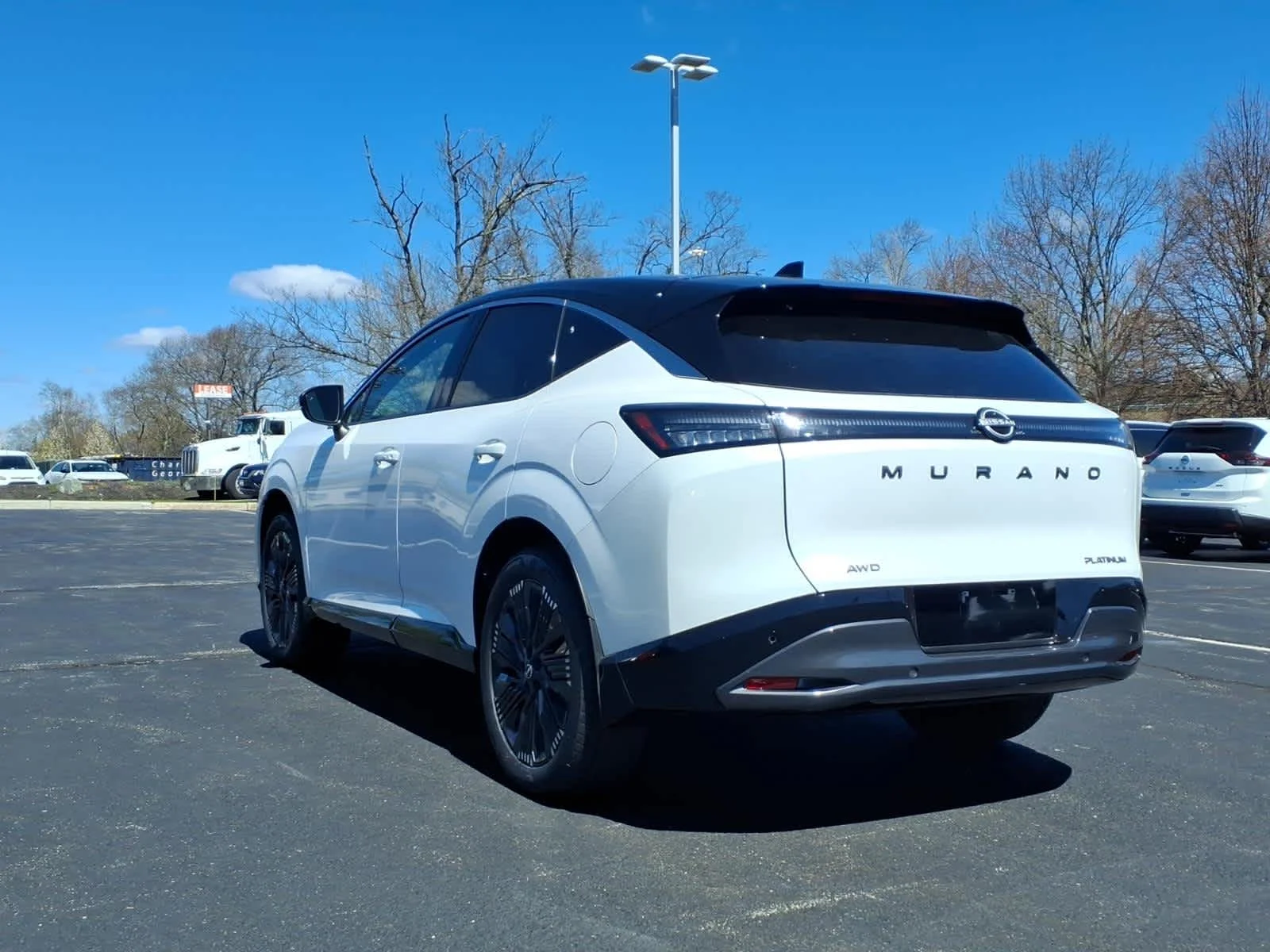 New 2026 Everest White Pearl Tricoat/Super Black Nissan Platinum image 4